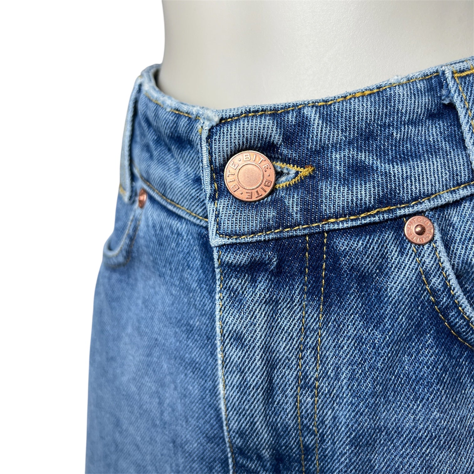 BITE Studios Essential Straight High-Rise Organic Cotton Jeans - W26 L32