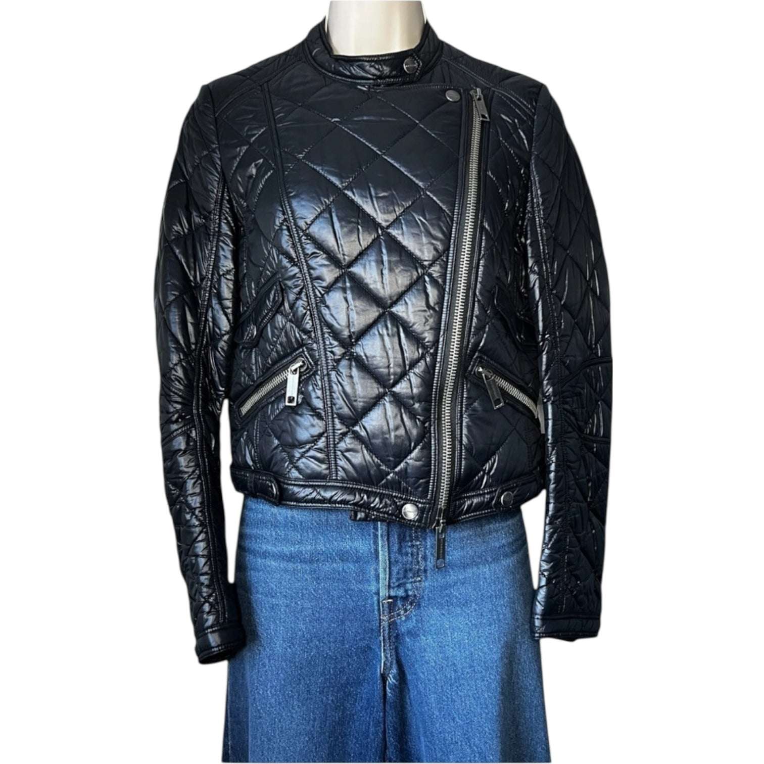 Burberry Cropped Quilted Puffer Jacket – S – pre-loved