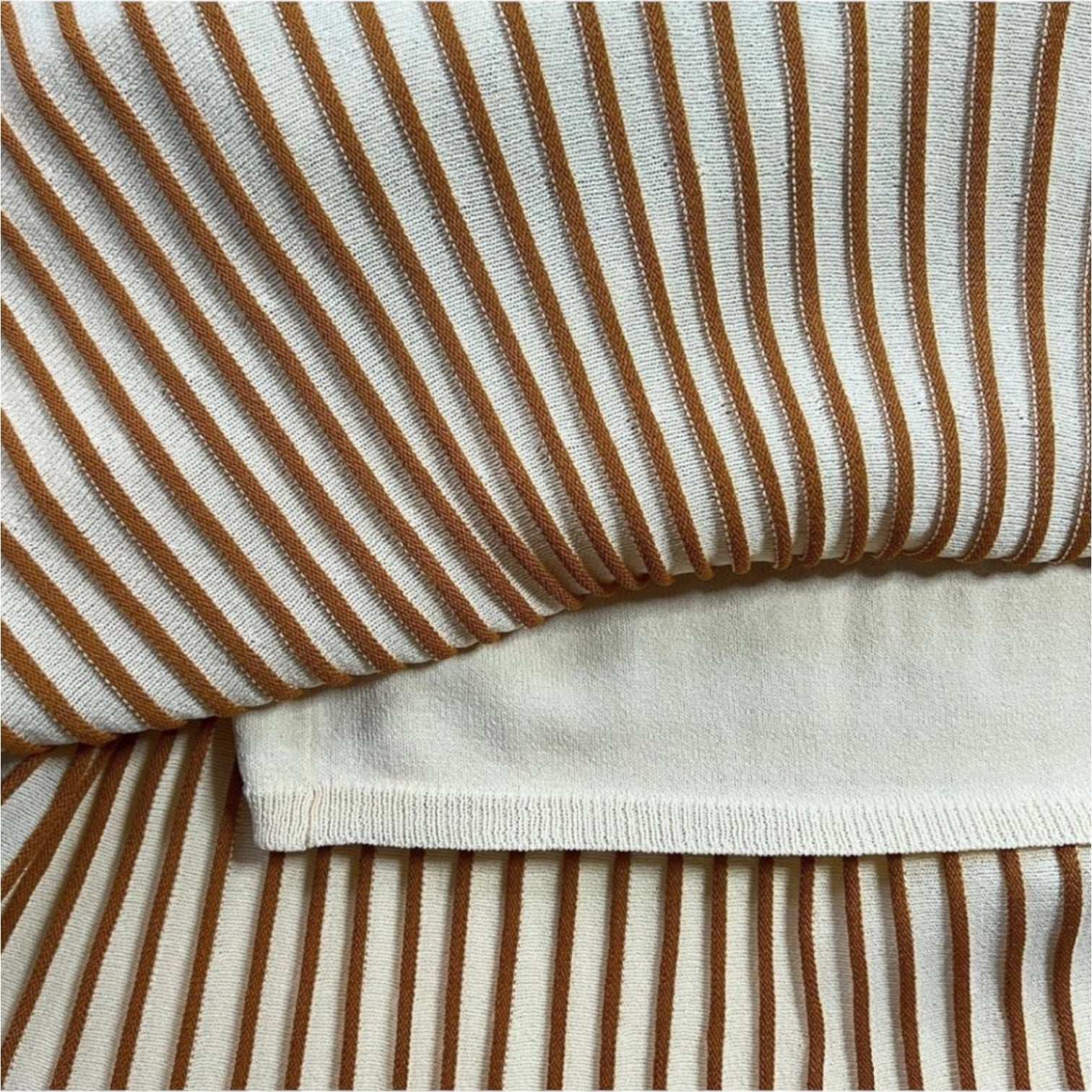 Nicholas Ribbed Knit Gradient Ombre Flare Midi Skirt – XS – pre-loved