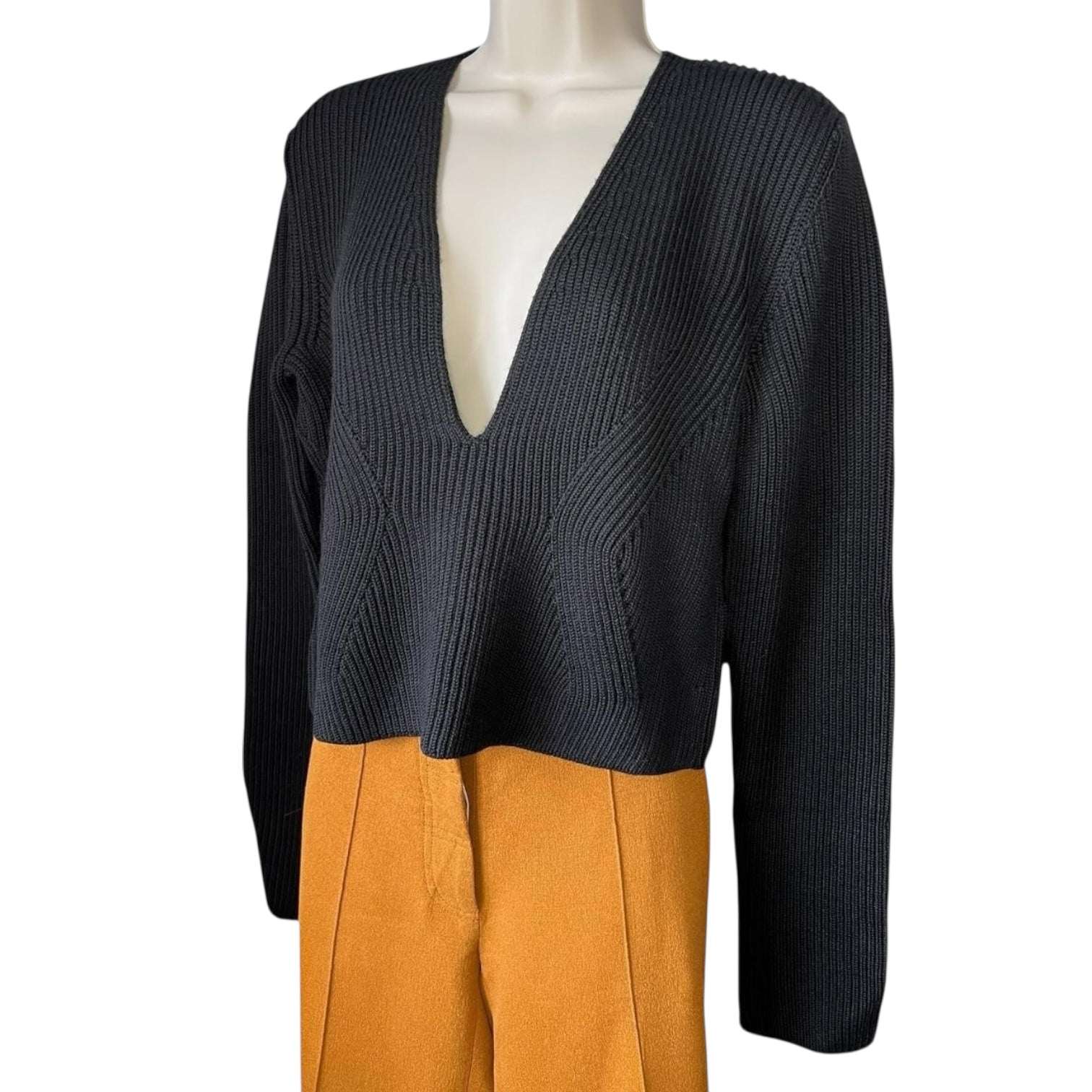 Gauge81 Deep V Neck Wool Cropped Ribbed Jumper – L – pre-loved