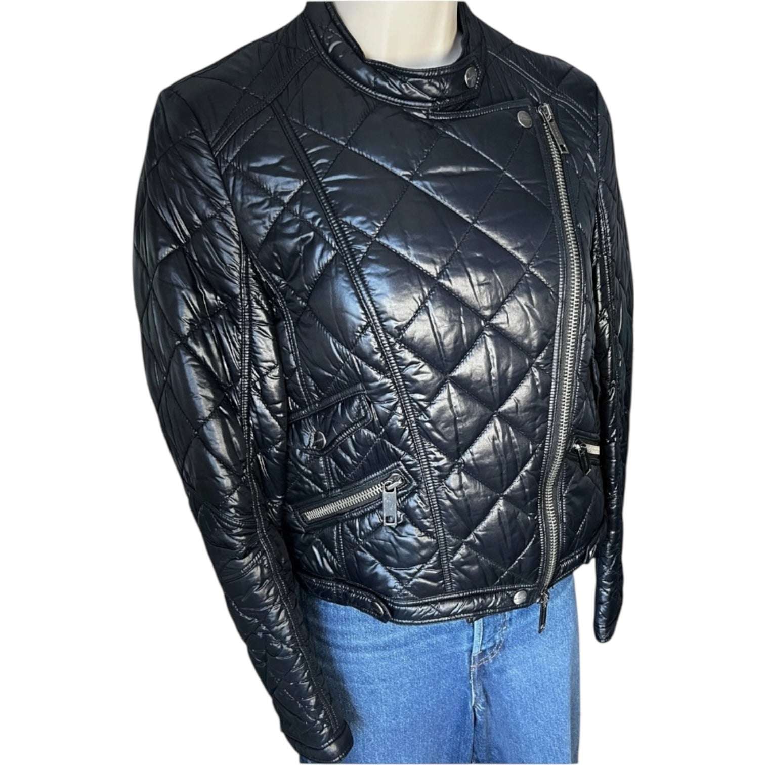 Burberry Cropped Quilted Puffer Jacket – S – pre-loved